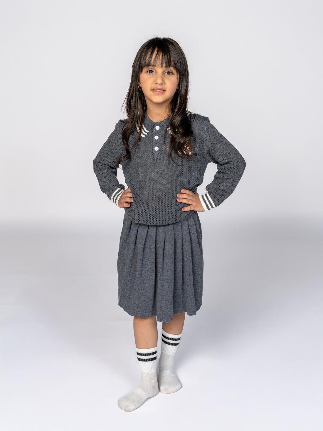 طقم رمادي بنات - صوف