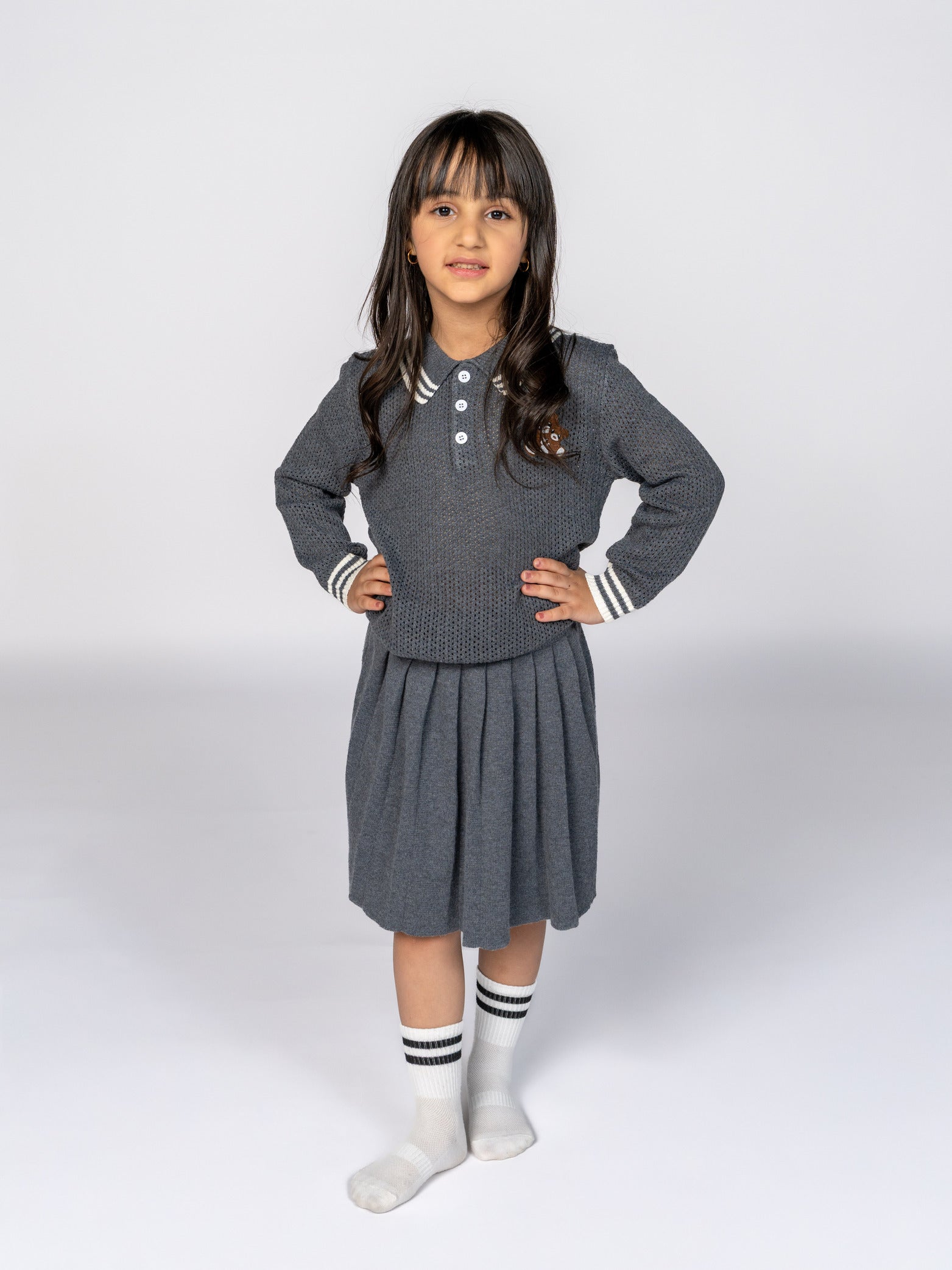 طقم رمادي بنات - صوف