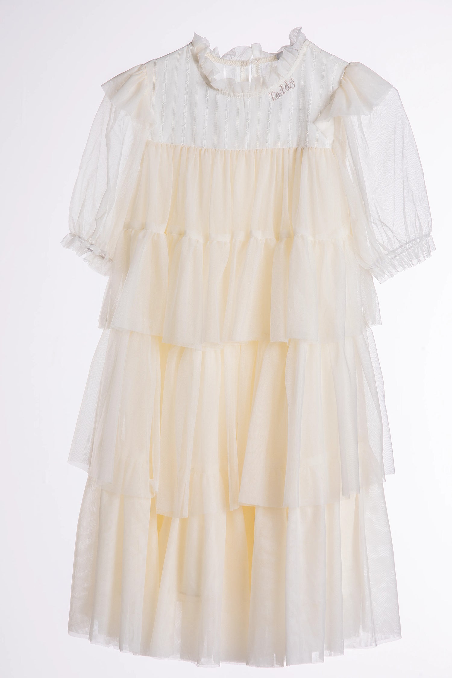 Off-white dress, a mix of tulle and cotton